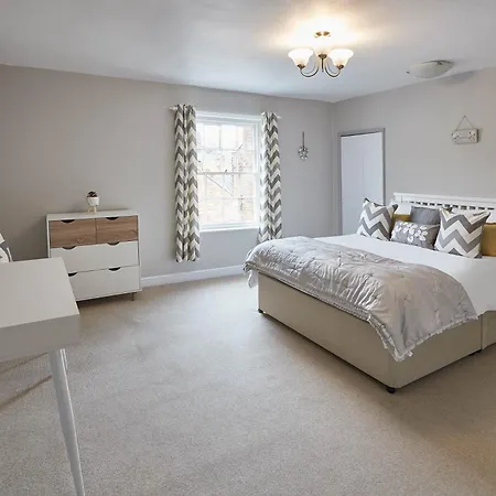 Victoria Townhouse * Whitby