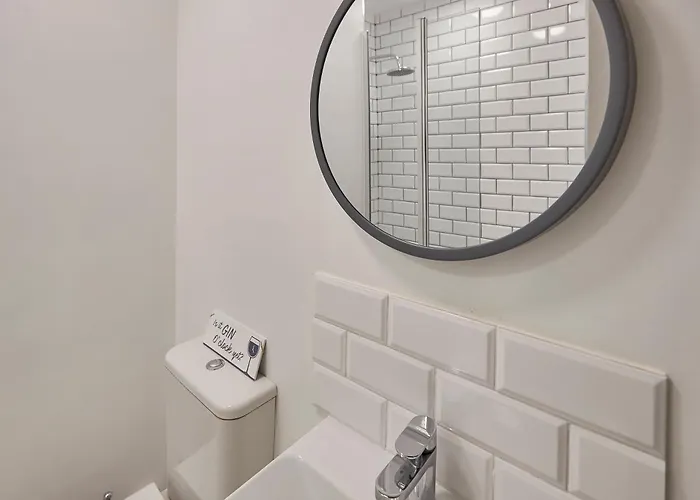 Victoria Townhouse *